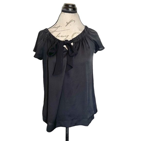 Loft Womens Blouse Size XS Black Split Neck Tied Short Sleeve Pleated Pullover - Picture 1 of 12
